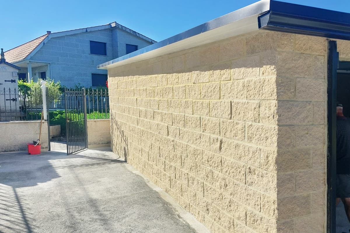 Muros construcción en Ourense